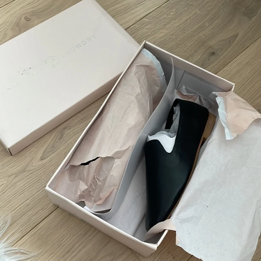 Chinese Laundry JoJo leather loafers